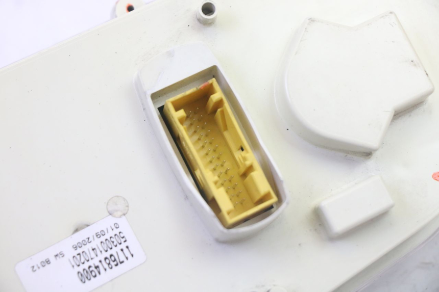 photo de CONTACHILOMETRI PEUGEOT SATELIS 125 (2006 - 2009) - Caratteristiche distintive