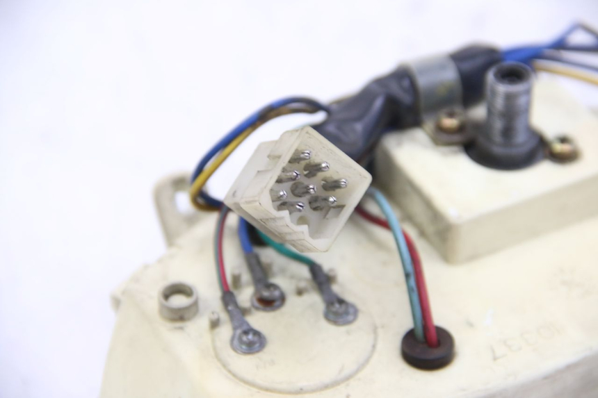 photo de CONTACHILOMETRI APRILIA SCARABEO 4T 50 (2009 - 2017) - Stato della superficie e materiale