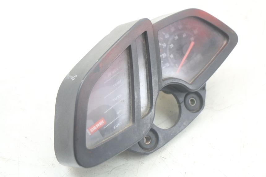 photo de CONTACHILOMETRI DERBI SENDA SM X-TREME 50 (2006 - 2010) - Altra angolazione