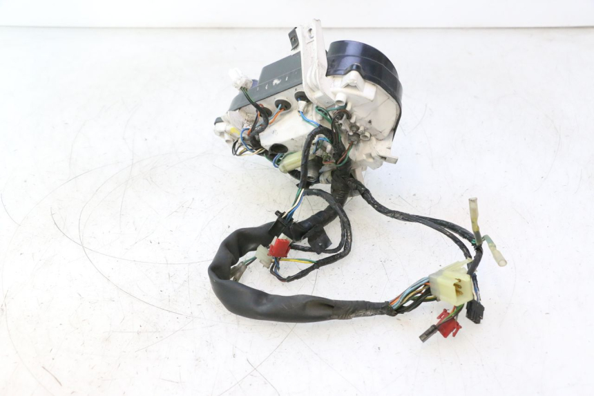 photo de CONTACHILOMETRI HONDA SH 125 (2001 - 2003) - Dettagli dei punti di fissaggio