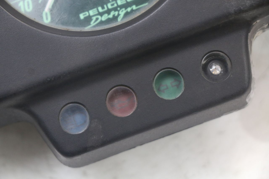 photo de CONTACHILOMETRI PEUGEOT SPEEDFIGHT 100 (1997 - 2007) - Primo piano tecnico
