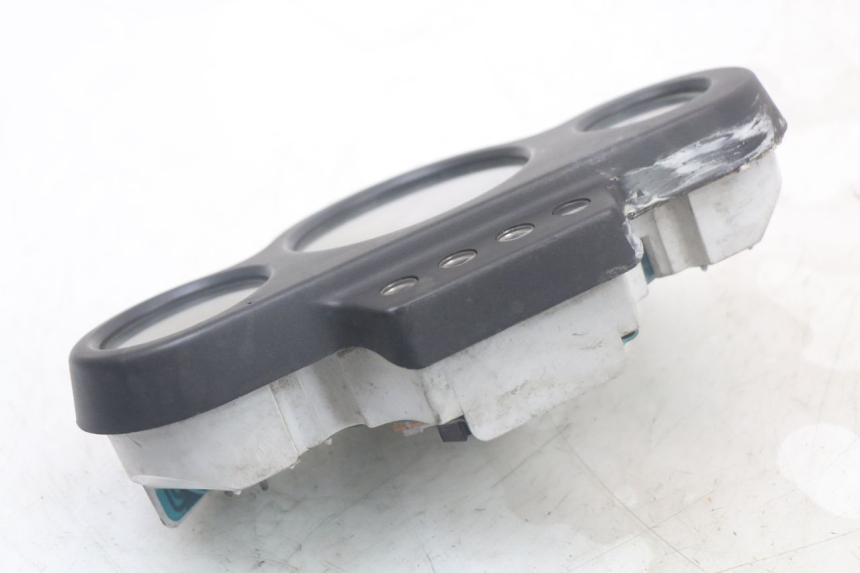 photo de CONTACHILOMETRI PEUGEOT SPEEDFIGHT 100 (1997 - 2007) - Dettagli dei punti di fissaggio