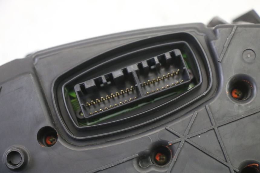 photo de CONTACHILOMETRI HONDA ST PAN EUROPEAN 1300 (2002 - 2013) - Caratteristiche distintive