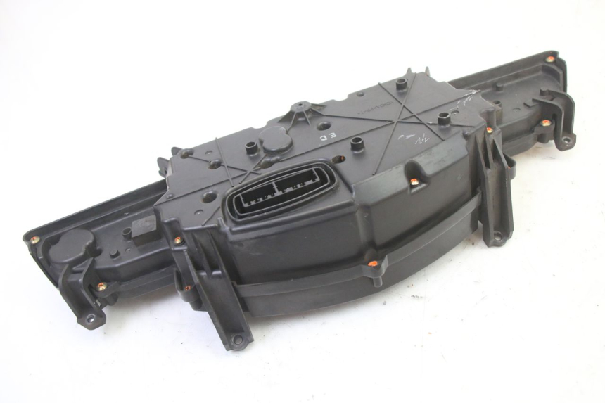 photo de CONTACHILOMETRI HONDA ST PAN EUROPEAN 1300 (2002 - 2013) - Zoom sui componenti