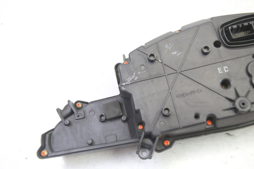 photo de CONTACHILOMETRI HONDA ST PAN EUROPEAN 1300 (2002 - 2013) - Marcature e riferimenti originali