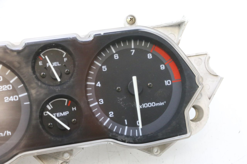 photo de CONTACHILOMETRI HONDA ST PAN EUROPEAN 1100 (1990 - 2002) - Caratteristiche distintive