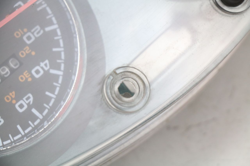 photo de Contachilometri RAZZO STEED 125 (2012 - 2018) - Zoom sullo stato d'uso