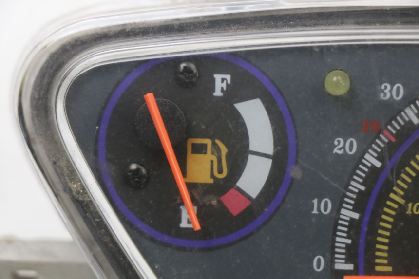 photo de Contachilometri VASTRO STREET X 4T 50 (2016 - 2021) - Dettaglio del componente