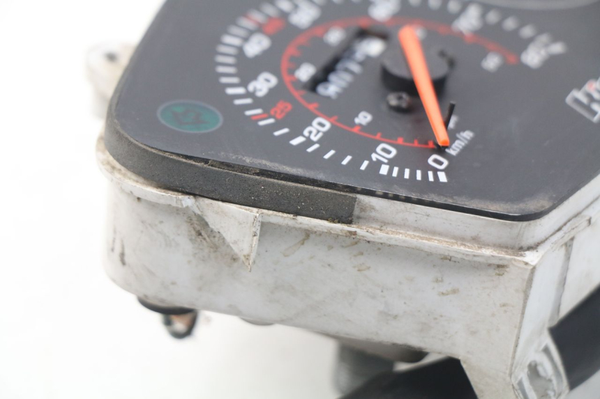 photo de CONTACHILOMETRI PEUGEOT STREETZONE 2T 50 (2014 - 2019) - Ricambio usato controllato