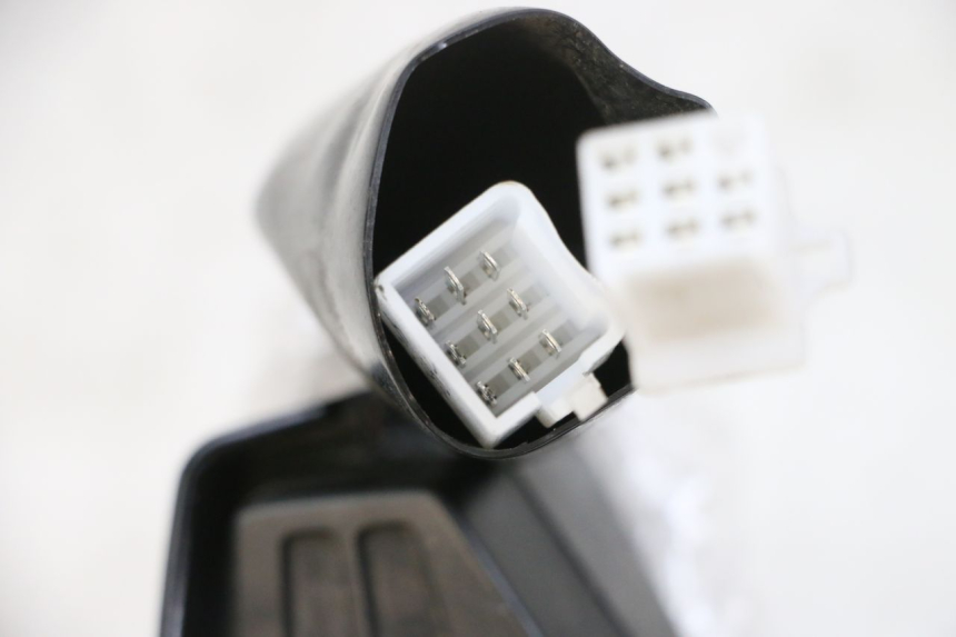 photo de CONTACHILOMETRI PEUGEOT STREETZONE I NAKED 2T 50 (2018 - 2020) - Zoom sullo stato d'uso