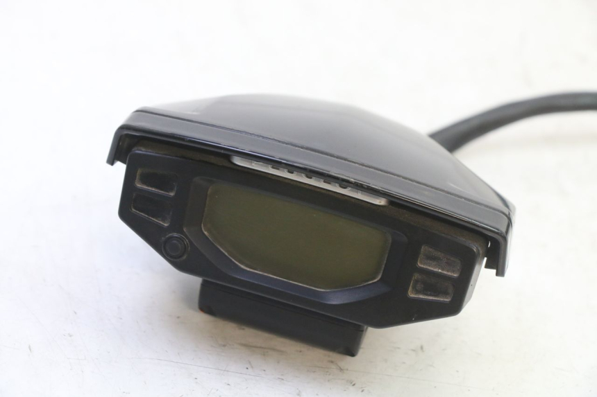 photo de CONTACHILOMETRI PEUGEOT STREETZONE I NAKED 2T 50 (2018 - 2020) - Altra angolazione