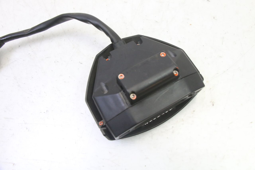 photo de CONTACHILOMETRI PEUGEOT STREETZONE I NAKED 2T 50 (2018 - 2020) - Ricambio usato controllato