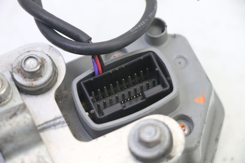 photo de CONTACHILOMETRI KTM SUPERENDURO R 950 (2005 - 2009) - Marcature e riferimenti originali