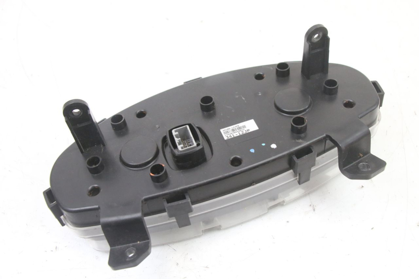 photo de CONTACHILOMETRI SUZUKI BURGMAN 125 (2018 - 2021) - Stato della superficie e materiale