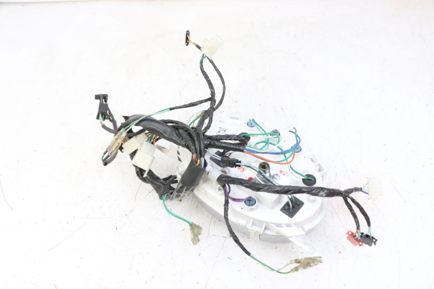 photo de CONTACHILOMETRI SYM FIDDLE 3 III 50 (2014 - 2020) - Stato della superficie e materiale