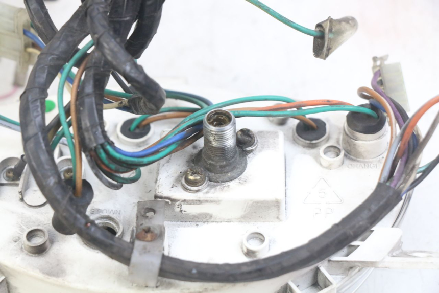 photo de CONTATORE SYM SYMPHONY 125 (2009 - 2015) - Dettagli dei punti di fissaggio