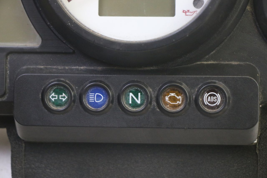 photo de CONTACHILOMETRI YAMAHA TDM ABS 900 (2002 - 2014) - Primo piano tecnico