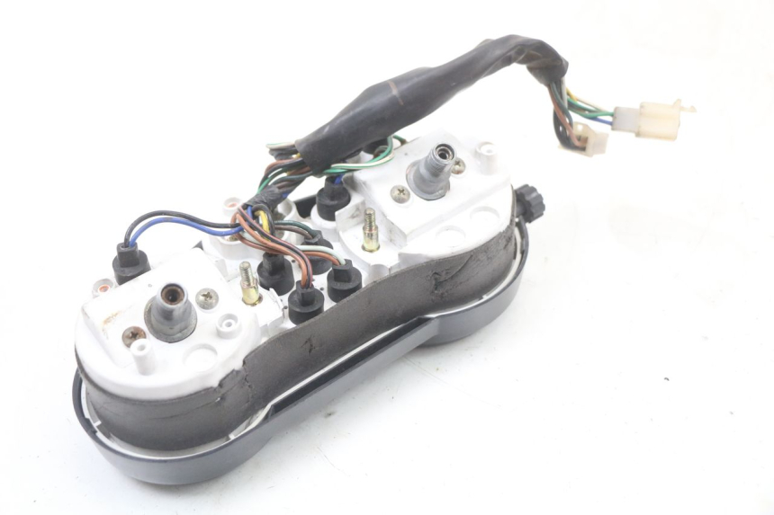 photo de CONTACHILOMETRI YAMAHA TDR DELTABOX 125 (1997 - 2003) - Stato della superficie e materiale