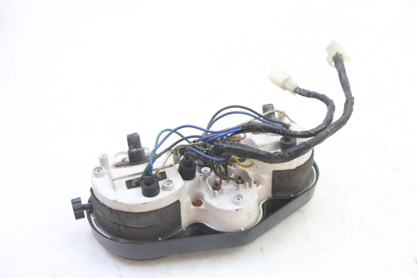 photo de CONTACHILOMETRI YAMAHA TDR DELTABOX 125 (1997 - 2003) - Dettagli dei punti di fissaggio