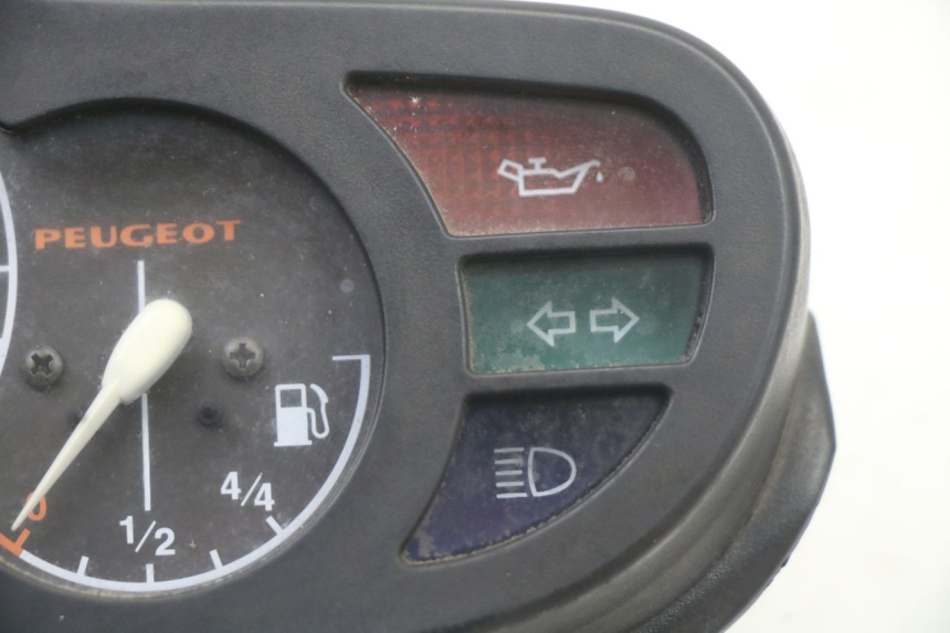 photo de CONTACHILOMETRI PEUGEOT TREKKER TKR 50 (2005 - 2014) - Altra angolazione