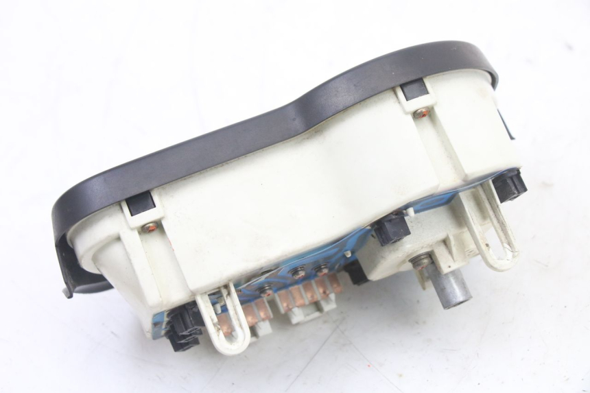 photo de CONTACHILOMETRI PEUGEOT TREKKER TKR 50 (2005 - 2014) - Dettagli dei punti di fissaggio