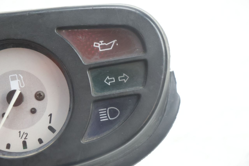 photo de CONTATORE PEUGEOT TREKKER 50 (1995 - 2004) - Altra angolazione