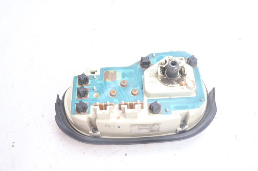 photo de CONTATORE PEUGEOT TREKKER 50 (1995 - 2004) - Stato della superficie e materiale