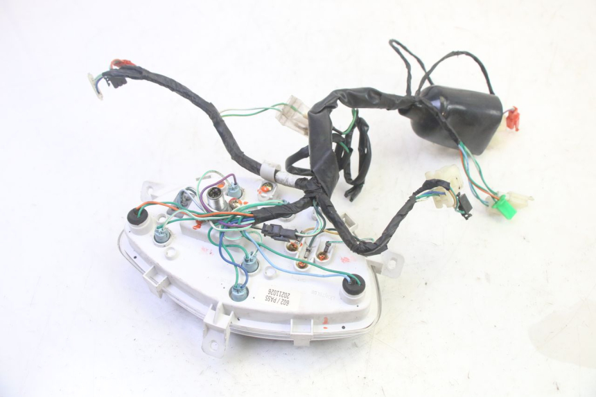 photo de CONTACHILOMETRI PEUGEOT TWEET PRO EFI 4T 50 (2021 - 2022) - Dettagli dei punti di fissaggio