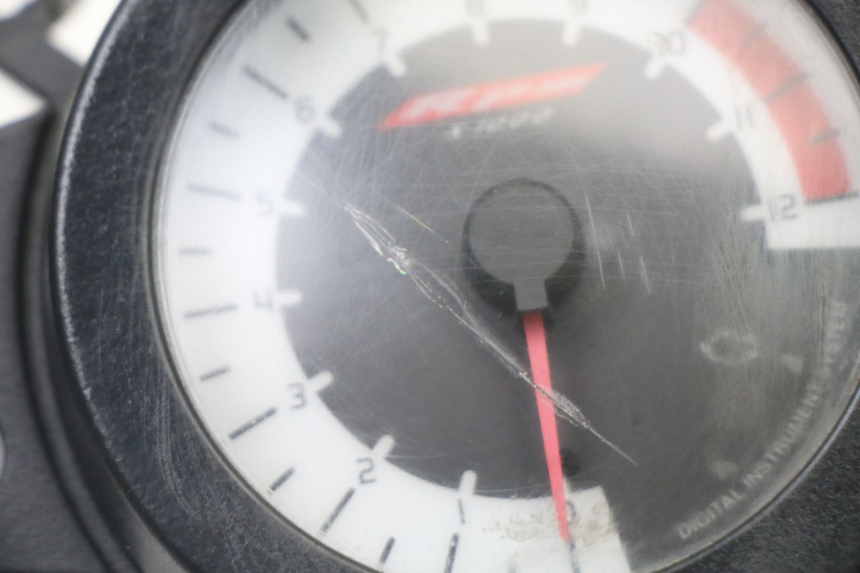 photo de CONTACHILOMETRI YAMAHA TZR 50 (2008 - 2016) - Altra angolazione