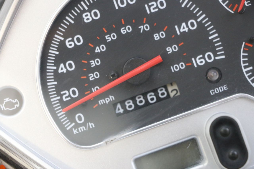 photo de CONTACHILOMETRI PIAGGIO VESPA GTS SUPER IE 125 (2009 - 2016) - Primo piano ad alta risoluzione