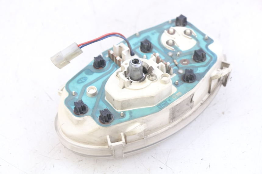 photo de CONTATORE PEUGEOT VIVACITY 50 (2004 - 2009) - Stato della superficie e materiale