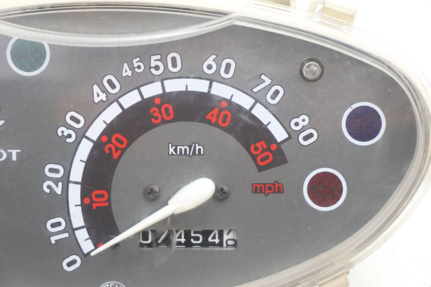photo de CONTATORE PEUGEOT VIVACITY 50 (2004 - 2009) - Zoom sullo stato d'uso