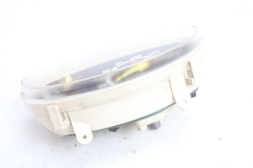 photo de CONTACHILOMETRI PEUGEOT VIVACITY 100 (1999 - 2008) - Altra angolazione