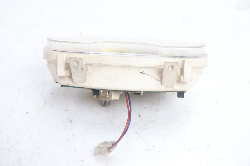 photo de CONTACHILOMETRI PEUGEOT VIVACITY 100 (1999 - 2008) - Primo piano tecnico