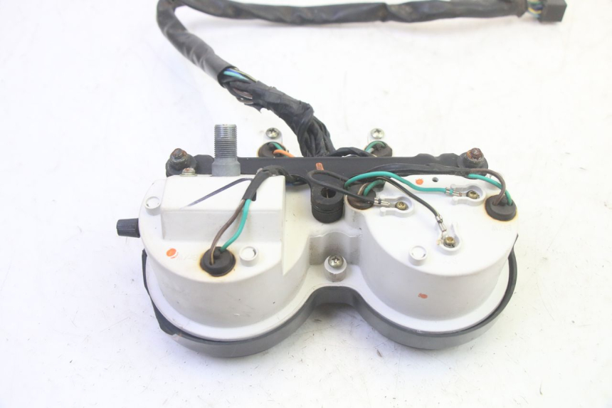 photo de CONTACHILOMETRI DAELIM VJ ROADWIN FI 125 (2008 - 2017) - Altra vista dell'articolo