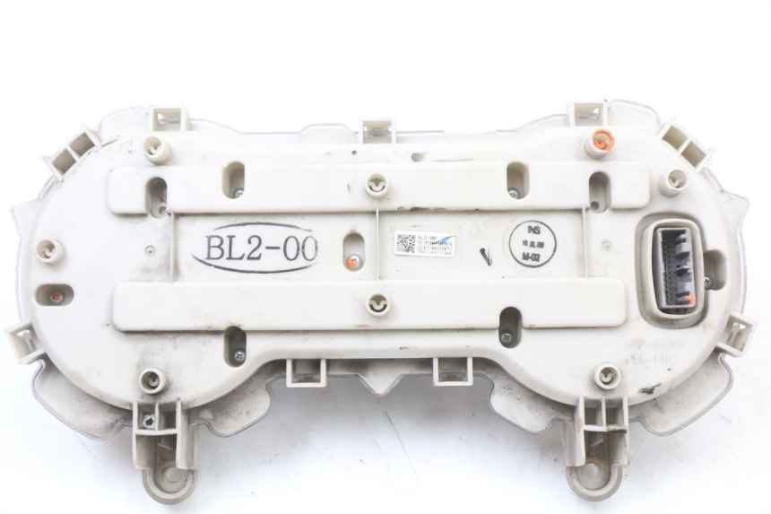 photo de CONTACHILOMETRI YAMAHA XMAX X-MAX ABS 125 (2017 - 2020) - Dettagli dei punti di fissaggio