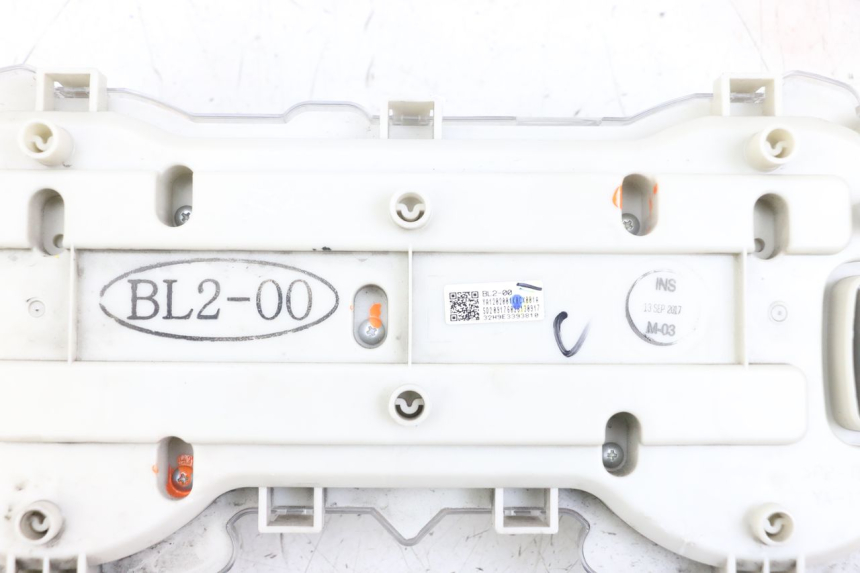 photo de CONTACHILOMETRI YAMAHA XMAX X-MAX ABS 125 (2017 - 2020) - Vista d'insieme del prodotto