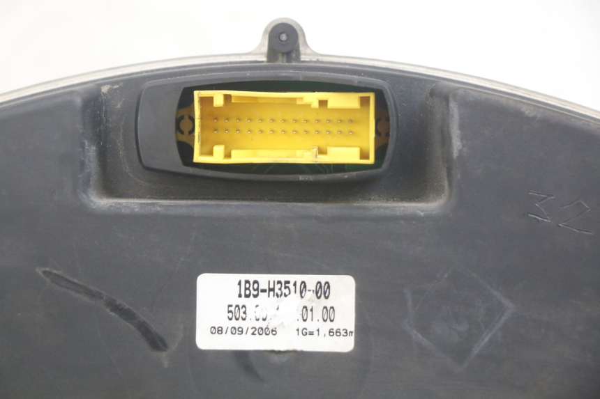 photo de CONTACHILOMETRI YAMAHA XMAX X-MAX 125 (2006 - 2009) - Dettagli dei punti di fissaggio