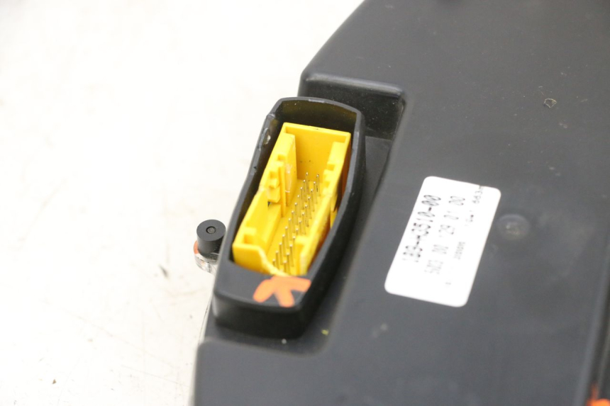 photo de CONTACHILOMETRI YAMAHA XMAX X-MAX 125 (2006 - 2009) - Marcature e riferimenti originali