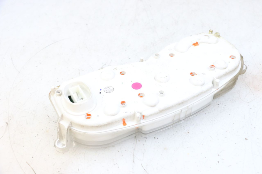 photo de CONTACHILOMETRI YAMAHA X-MAX XMAX 125 (2010 - 2013) - Marcature e riferimenti originali