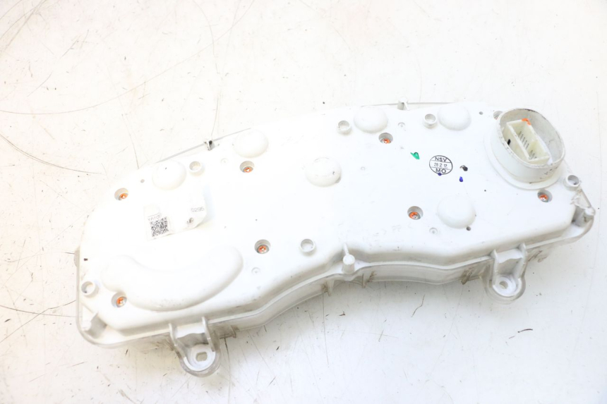 photo de CONTACHILOMETRI YAMAHA X-MAX XMAX 125 (2010 - 2013) - Stato della superficie e materiale