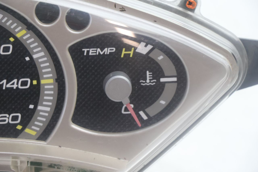 photo de CONTACHILOMETRI YAMAHA XMAX X-MAX 125 (2006 - 2009) - Altra angolazione