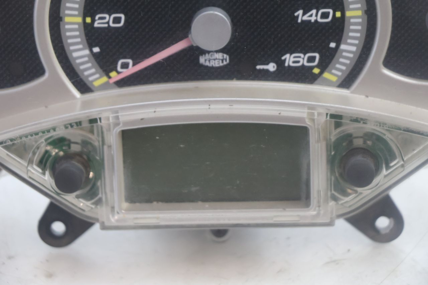 photo de CONTACHILOMETRI YAMAHA XMAX X-MAX 125 (2006 - 2009) - Primo piano tecnico