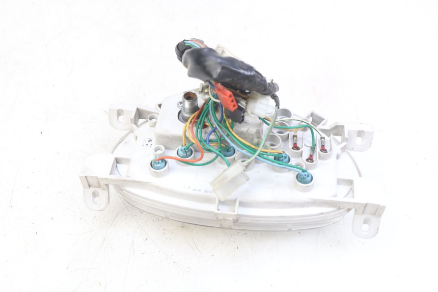 photo de CONTACHILOMETRI SYM X-PRO 4T 50 (2014 - 2021) - Stato della superficie e materiale