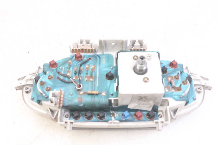 photo de CONTATORE PIAGGIO X8 125 (2004 - 2007) - Vista d'insieme del prodotto