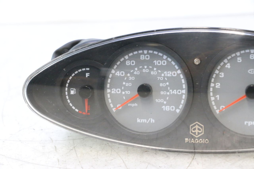 photo de CONTACHILOMETRI PIAGGIO X9 AMALFI 180 (2000 - 2003) - Zoom sullo stato d'uso