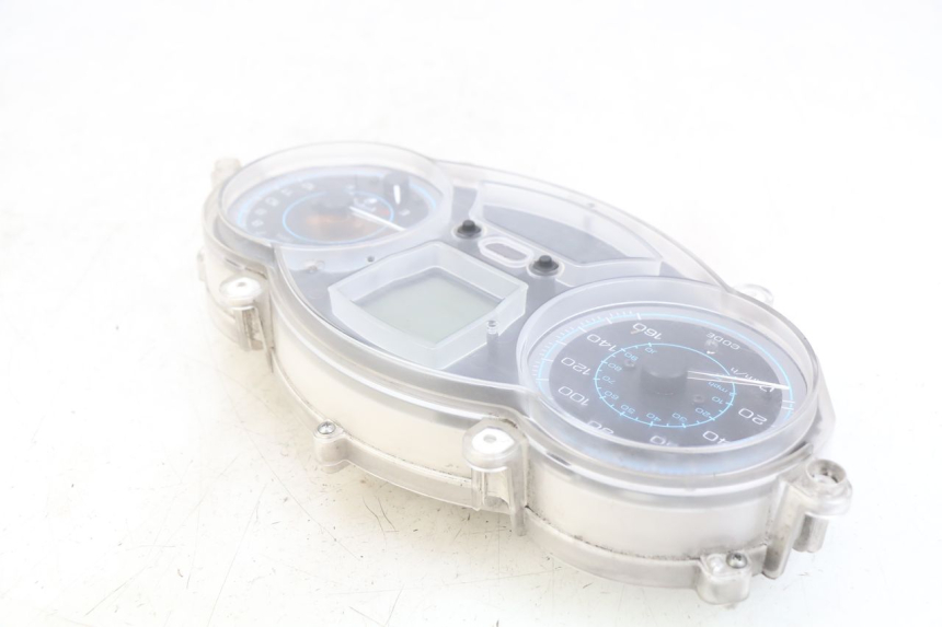 photo de CONTATORE PIAGGIO XEVO - X EVO 125 (2007 - 2017) - Altra angolazione