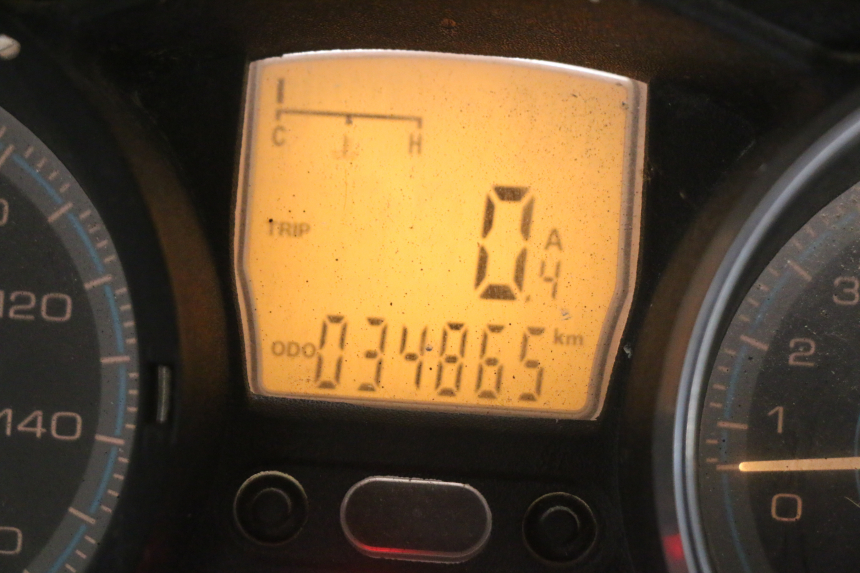 photo de CONTATORE PIAGGIO XEVO - X EVO 125 (2007 - 2017) - Primo piano ad alta risoluzione