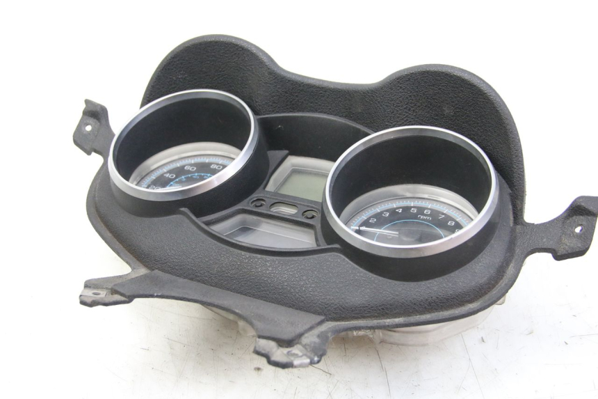photo de CONTATORE PIAGGIO XEVO - X EVO 125 (2007 - 2017) - Dettagli dei punti di fissaggio