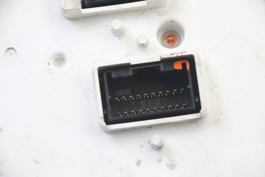 photo de CONTATORE PIAGGIO XEVO - X EVO 125 (2007 - 2017) - Caratteristiche distintive